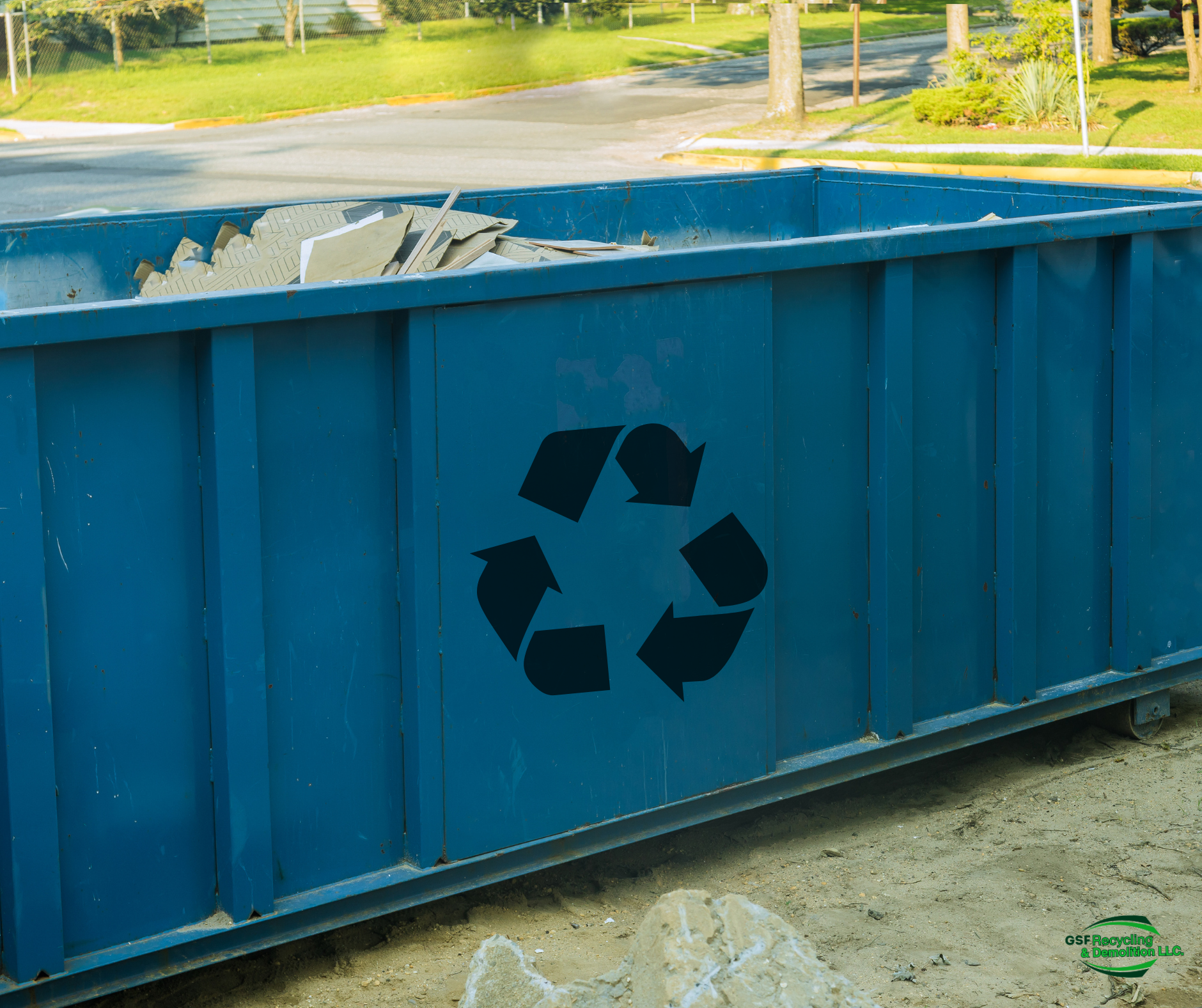 Eco-friendly dumpster and recycling service in Jacksonville, FL